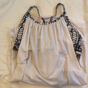 Size 4 Lululemon workout top